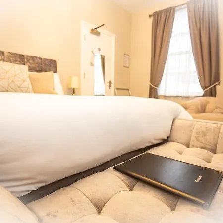 The Ibrox Pensjonat 3*