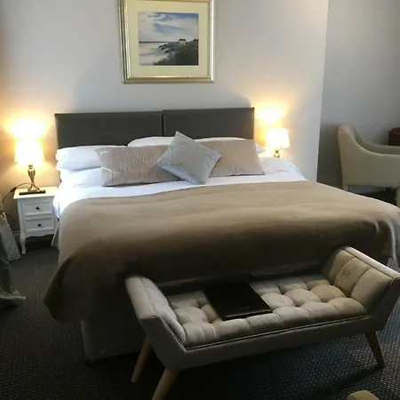 The Ibrox Pensjonat Bristol