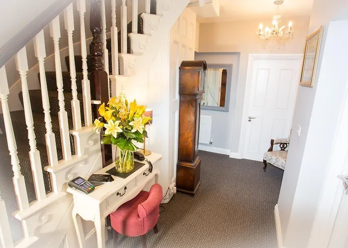 The Ibrox 3* Bristol