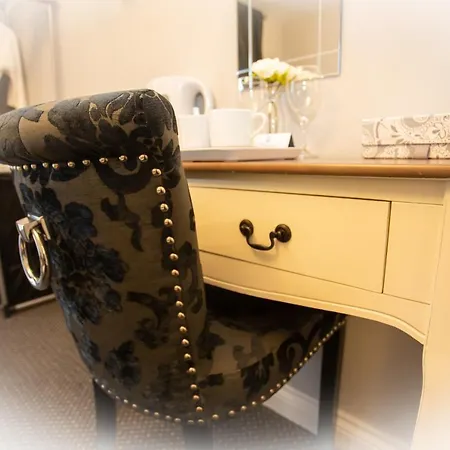 The Ibrox Guest house 3*
