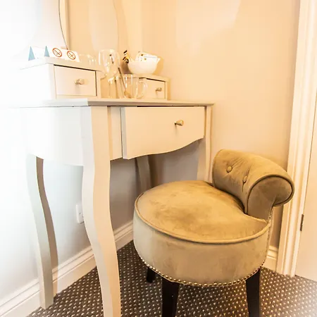 The Ibrox בריסטול